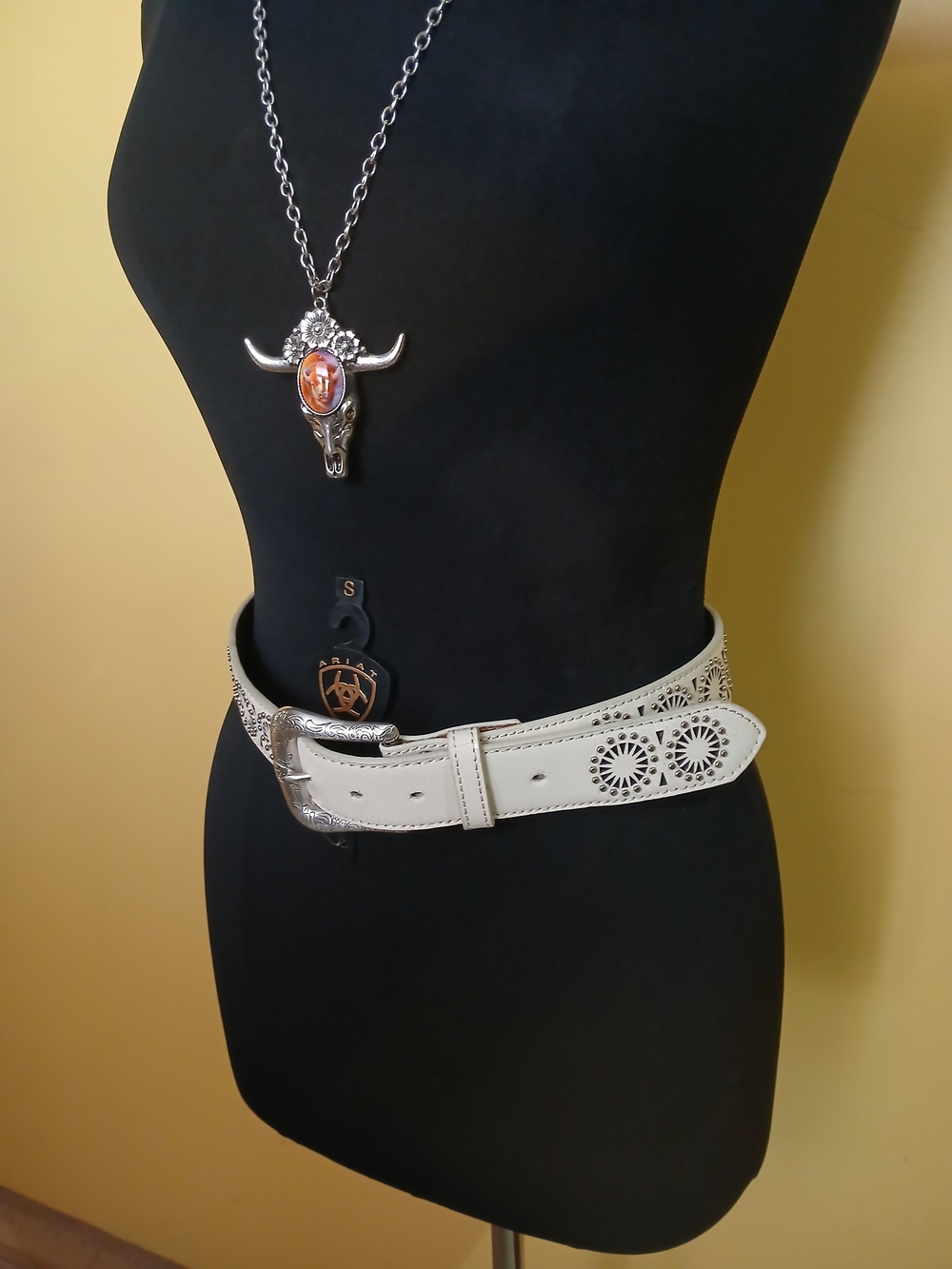 Ariat Cream Laser-Cut Leather Western Belt with Silver Buckle